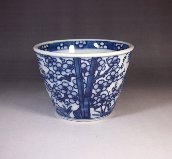 有田焼 陶芸家 藤井錦彩作 古染付松竹梅図蕎麦猪口 木箱入り（父の日