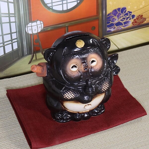 信楽焼 狸 置物 高さ17cm 陶器 縁起物 忍者たぬき貯金箱 ta-0405