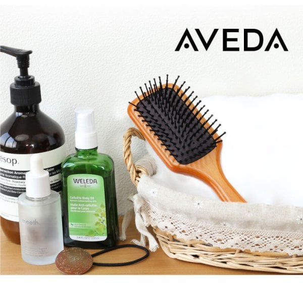 名入れ】 プレゼント 実用的 アヴェダ ブラシ aveda 名入れ パドル