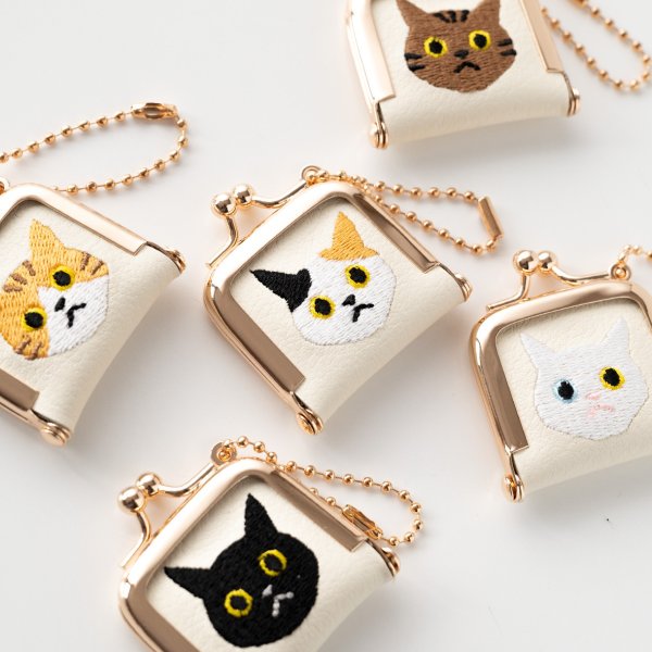 がま口 チャーム 【 猫 刺繍 】 名入れ 本革 ウィリアムモリス 小物