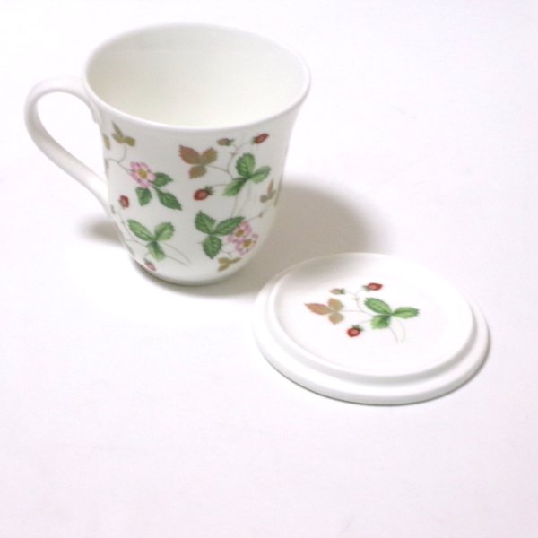 ウェッジウッドWEDGWOOD ワイルドストロベリー カジュアル 蓋付マグ