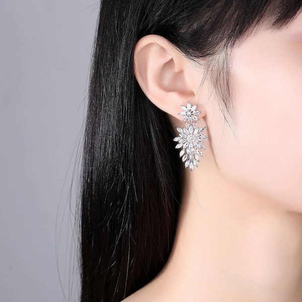 ピアス 両耳用 キュービックジルコニア ホワイト 真鍮 シルバー 