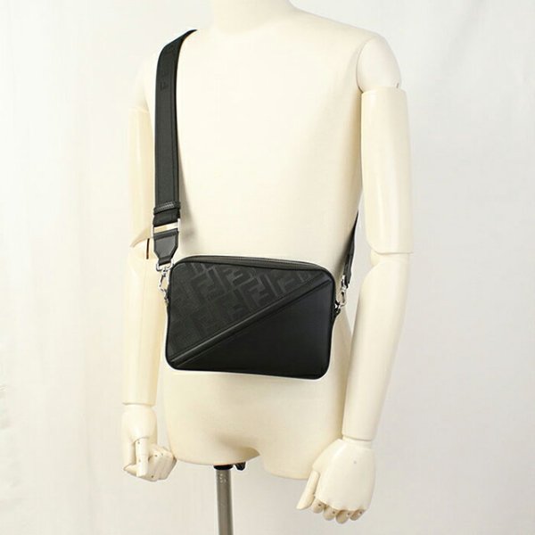 フェンディ 斜め掛け ショルダーバッグ メンズ ブランド FENDI レザー フェンディ 斜め掛け ショルダーバッグ メンズ ブランド FENDI レザー
