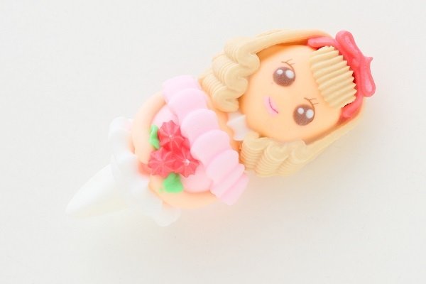 立体お姫様ケーキ・プリンセスケーキ5号15cm(3～4人前) - 【サンタ