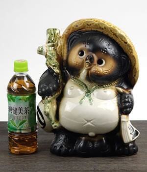 信楽焼 たぬき 置物 高さ30cm 陶器 縁起物 10号ひねり狸(オス) ta-0146