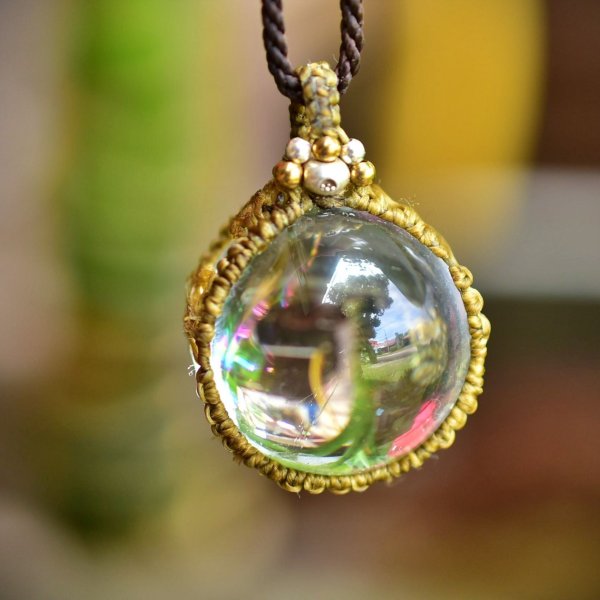 天然石】【ハンドメイド】煌めく虹入り☆レインボー☆クリスタルボール 