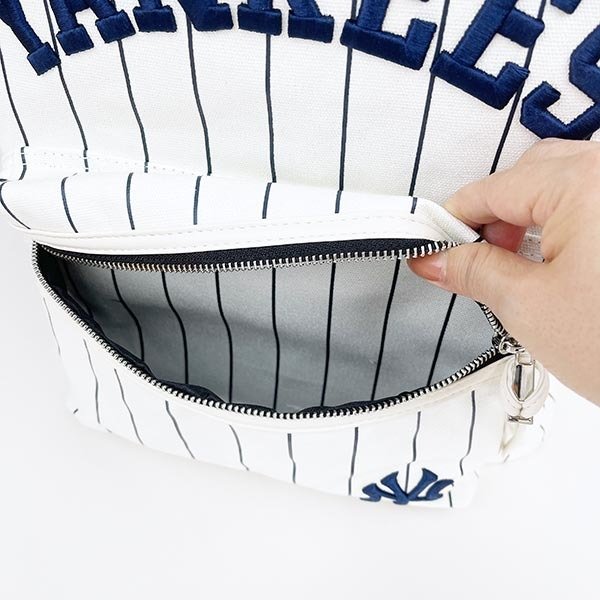 MLB ヤンキース NY バックパック (アイボリー×ネイビー) ストライプ 