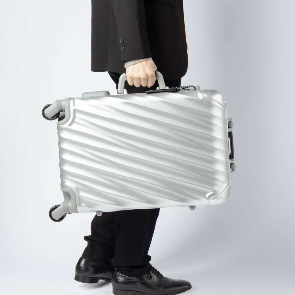 トゥミ TUMI 19 DEGREE ALUMINUM 19ディグリー アルミニウム