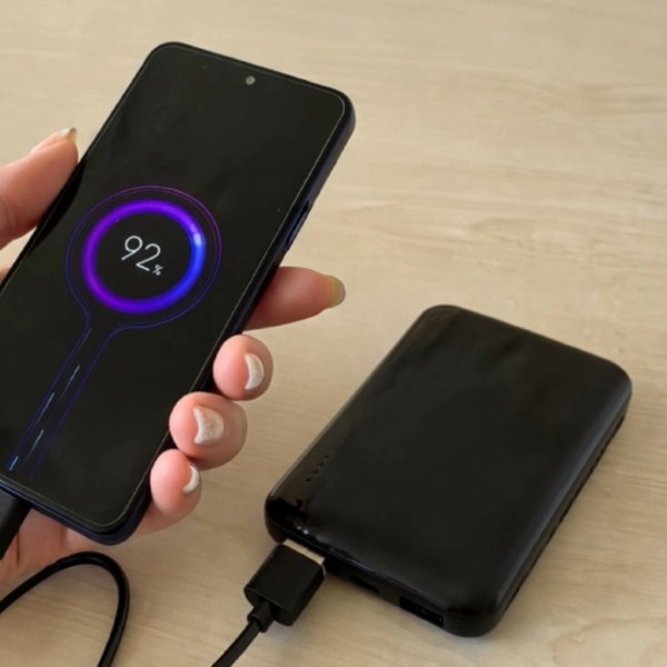 SplineTYO リン酸鉄モバイルバッテリー 5000mAh 小型 軽量 LiFePO4