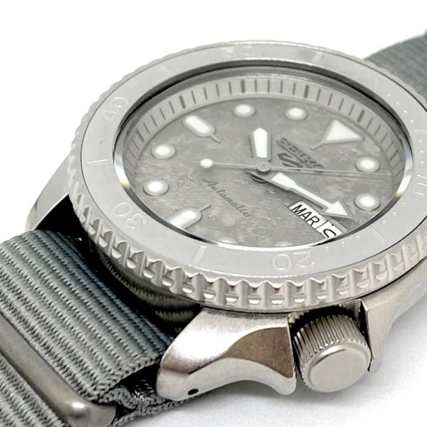 SEIKO セイコー 5スポーツ 腕時計 自動巻 SRPG61K1 メンズ グレー