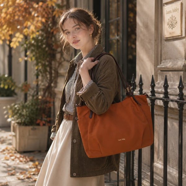 LauraAshley 2wayショルダーバッグ 手持ち 斜め掛け 斜め掛けバッグ 