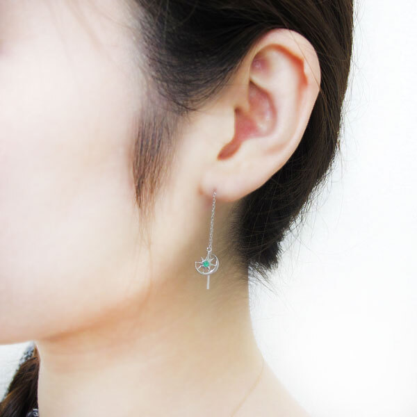 ピアス エメラルド k18 ロングピアス 星 月モチーフ ピアス エメラルド 