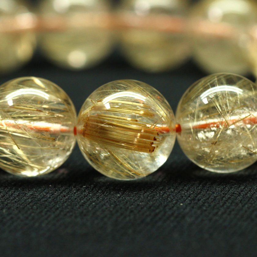 金運のお守り】 高級感あふれる天然石ブレスレット 圧倒的密度が放つ 