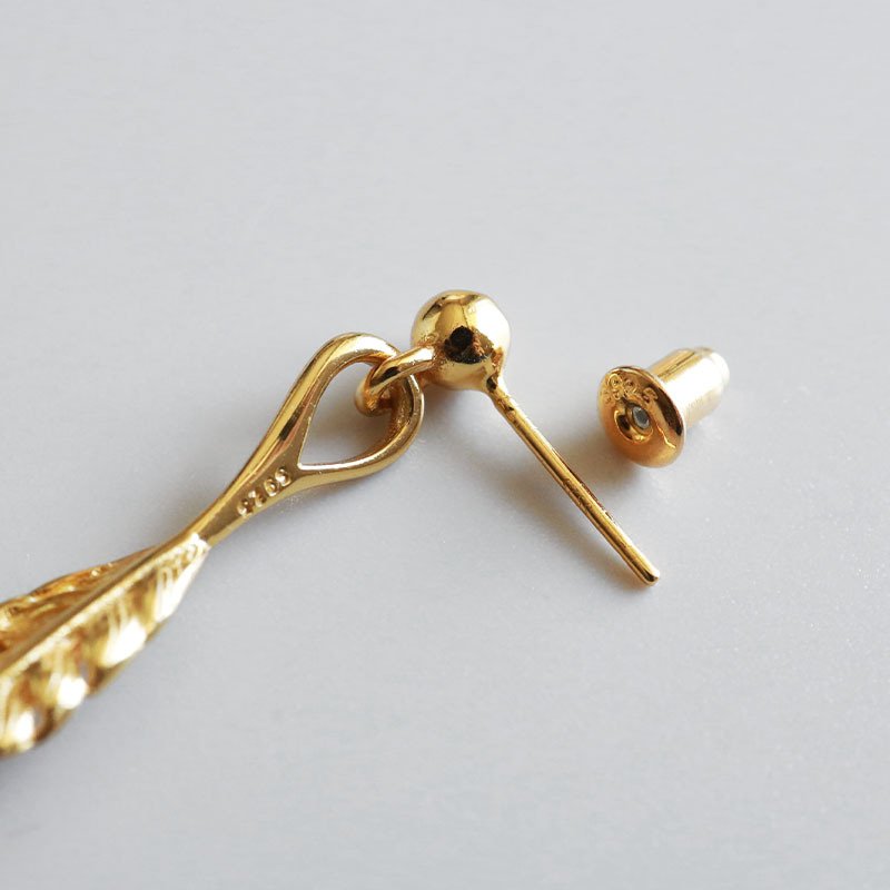 BFF ブランド フェザーピアス ゴールド 18K GP シルバー925 ドロップ