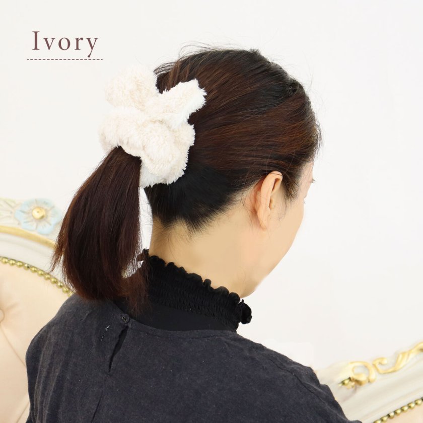 おしゃれでかわいいボアシュシュ レディース 冬用ヘアゴム グレー