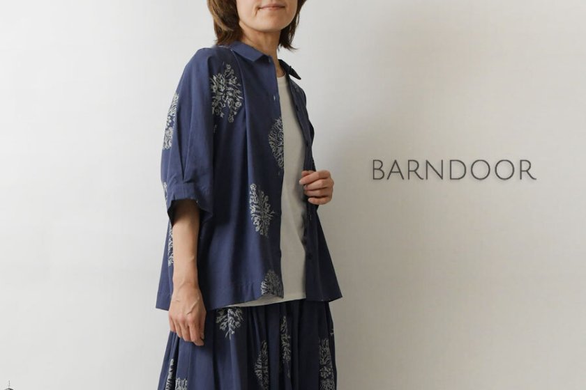 BARNDOOR バーンドア】 コットン ボイル ボタニカル プリント ブラウス 