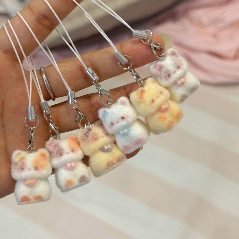 猫 キーホルダー 6個セット 植毛 ミニチャーム ふわふわ 可愛い