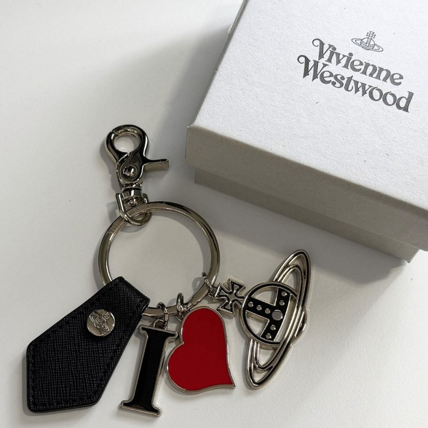 ヴィヴィアンキーリング赤 レッド 赤 系 Vivienne Westwood