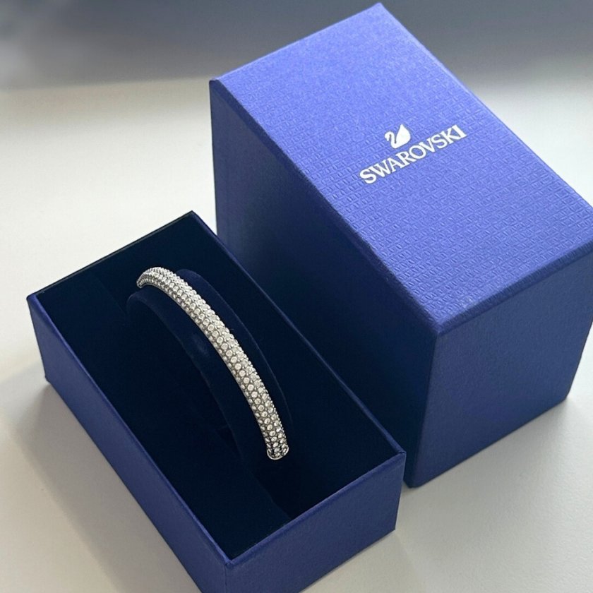 ショッパー付き スワロフスキー バングル ブレスレット レディース