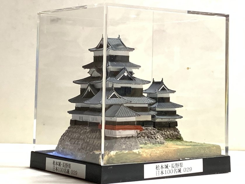 確認用✨鉄道模型ジオラマ✨お寺✨お城ジオラマ、プラモデル✨SPジオラマ製作 日本の城029 松本城 国宝・長野県 城コレ ケース付き お城のジオラマ