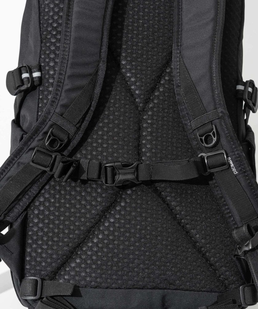 パックセーフ PACSAFE 60301130 バックパック Vibe 25L backpack