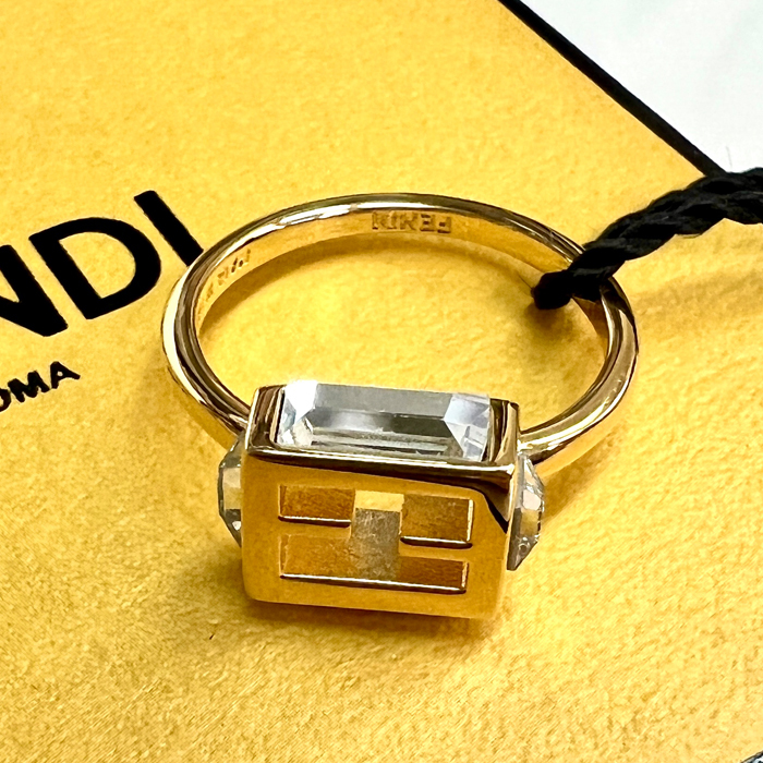 FENDI フェンディ バゲット リング ゴールド FF Mサイズ 13号 ラッピング無料】FENDI フェンディ バゲット リング ストーン 8AH813
