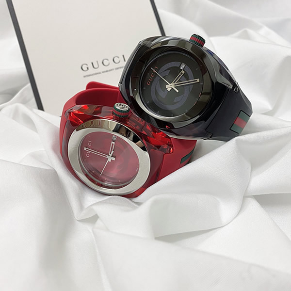 GUCCI グッチ 腕時計 ウォッチ ラバー メンズ レディース レッド 36mm