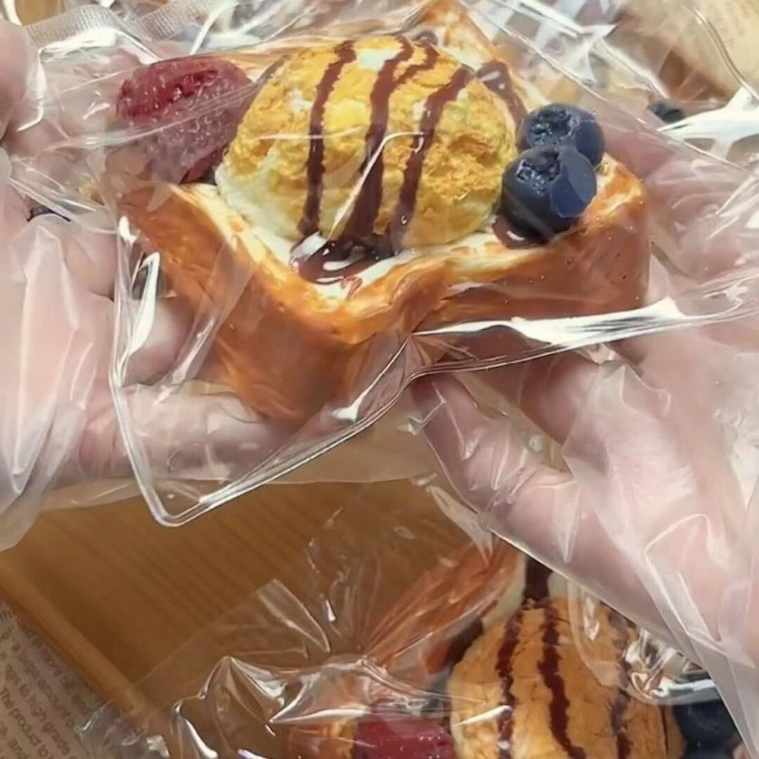 スクイーズ 大サイズ 中サイズ 肉球 ネコ ねこ 低反発 おもちゃ