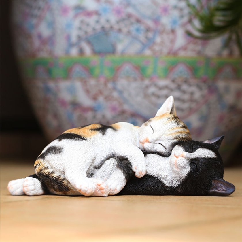 ワイヤークラフト♡猫ちゃん3匹タペストリーa＊茶トラ、ハチワレ、鯖トラさん＊ デバリエ ca82【正規品】猫の置物 サバトラ 茶トラ 三毛猫 ハチワレ