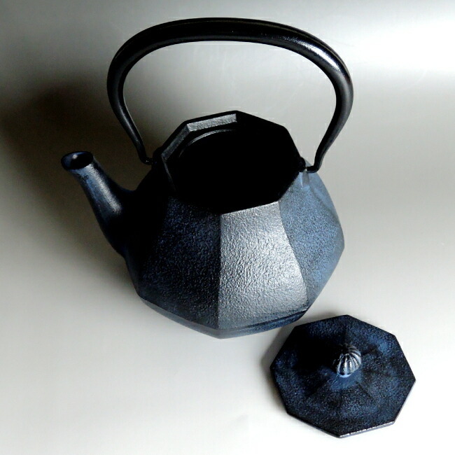 南部鉄瓶 みやび (大)1L【大人気デザイン】[再入荷] 南部鉄器 鉄瓶
