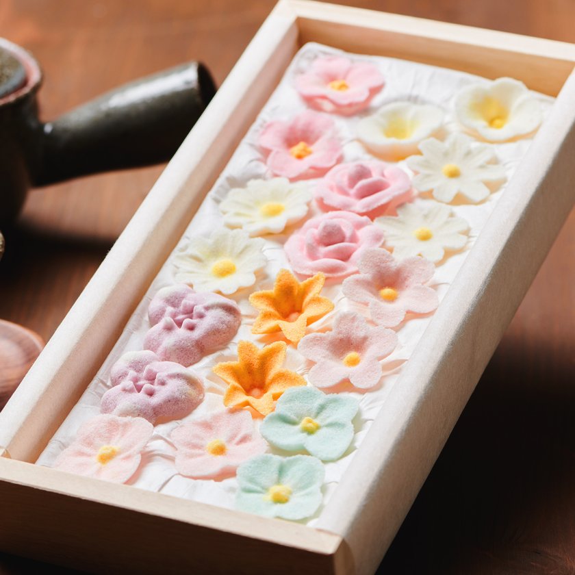 落雁 「華やぎ」10種類の花 桐箱詰合せ【お年賀】【母の日プレゼント