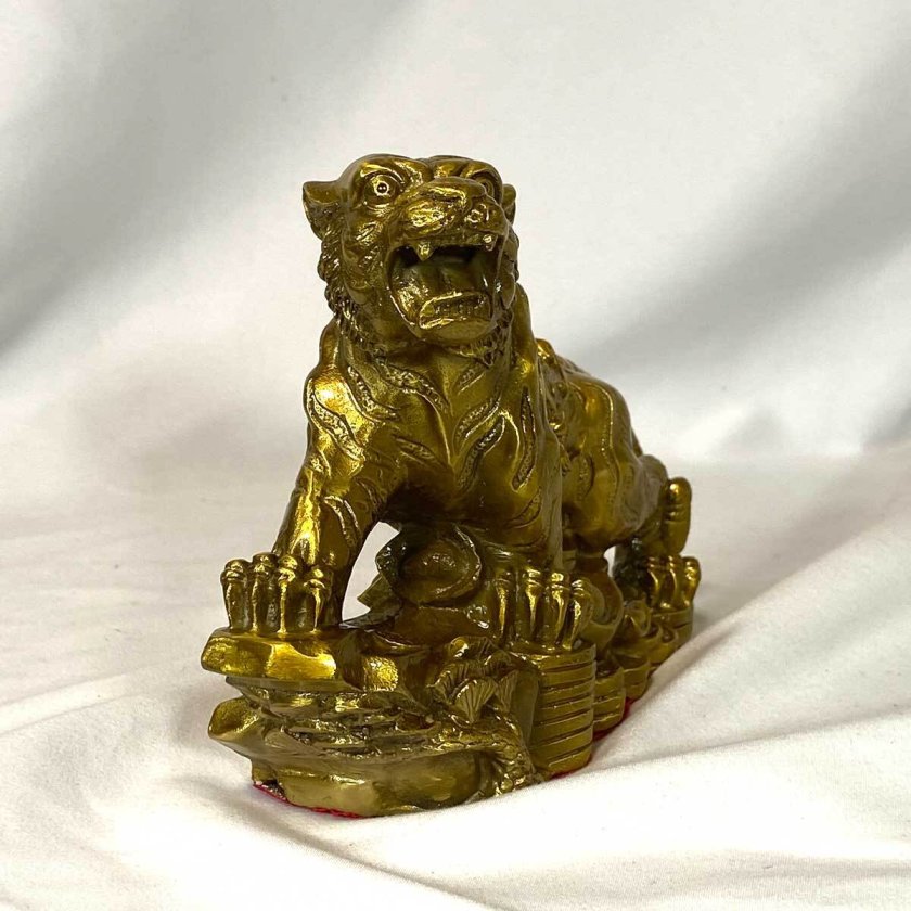 上山虎 虎の置き物 20cm×13cm 真鍮製 風水置物 金運 財運 事業運 邪気